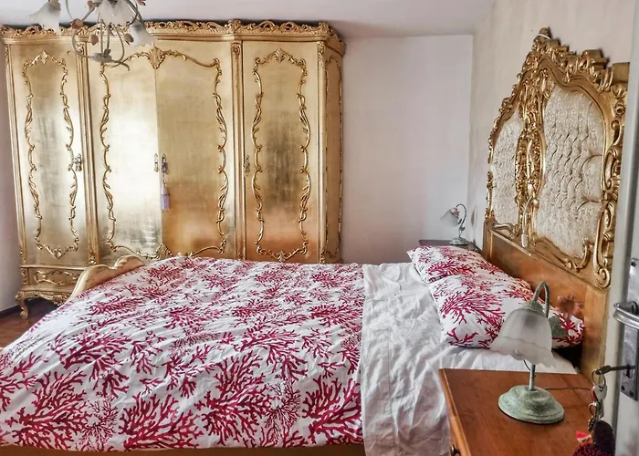 Dama Del Ponte nellʼAlpi