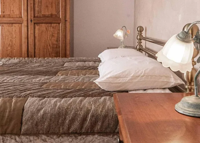 فندق مبيت وإفطار Dama Del Ponte nellʼAlpi